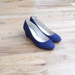 Nine West NWISPY Women's Wedge Pump Suede Leather Almond Toe Navy Blue Size 5M